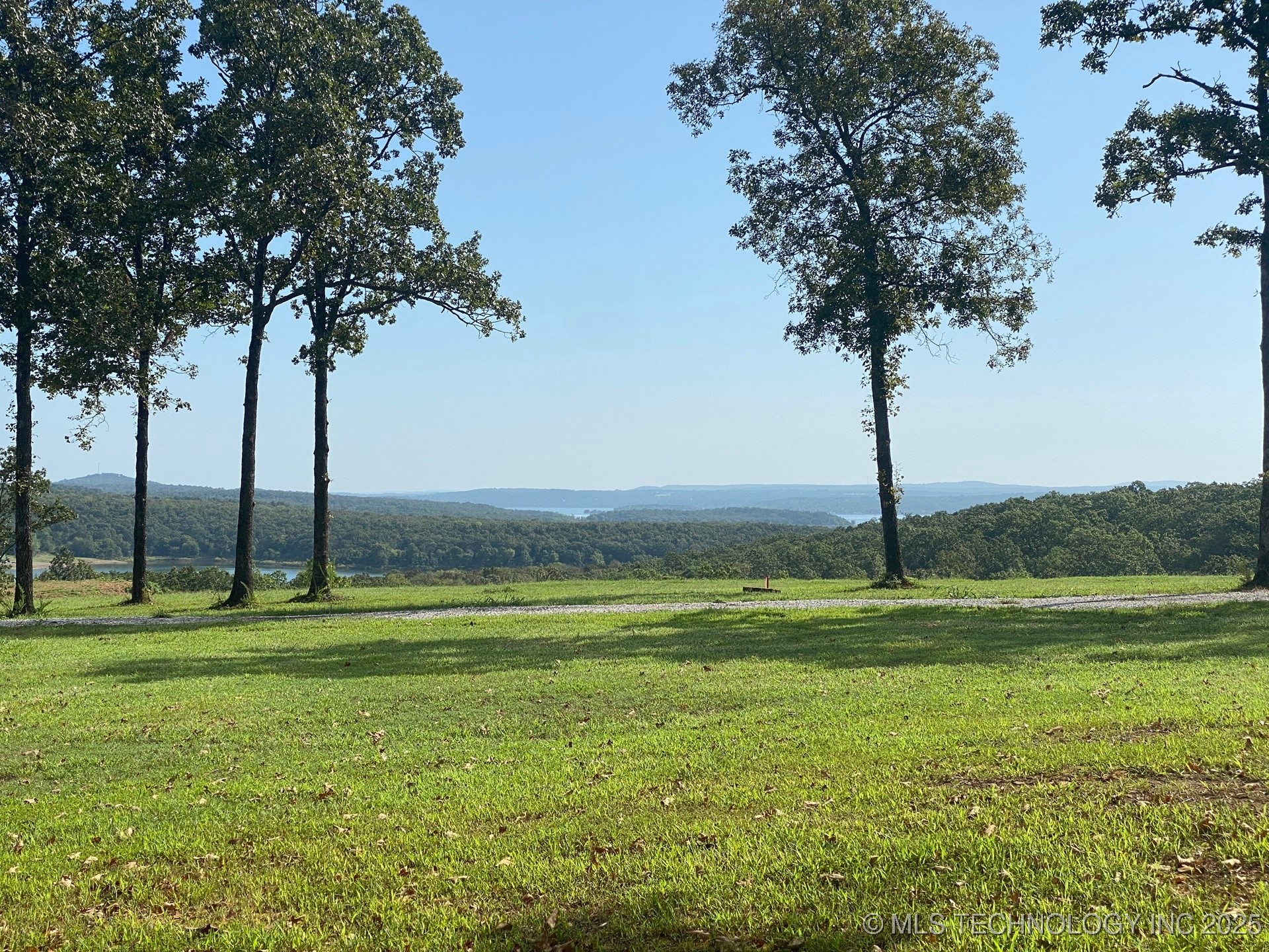 15818 W Forest Road Property Photo 1