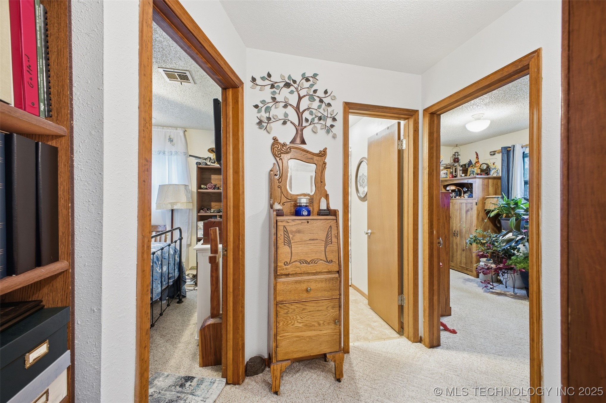 9699 County Road 3570 Property Photo 12