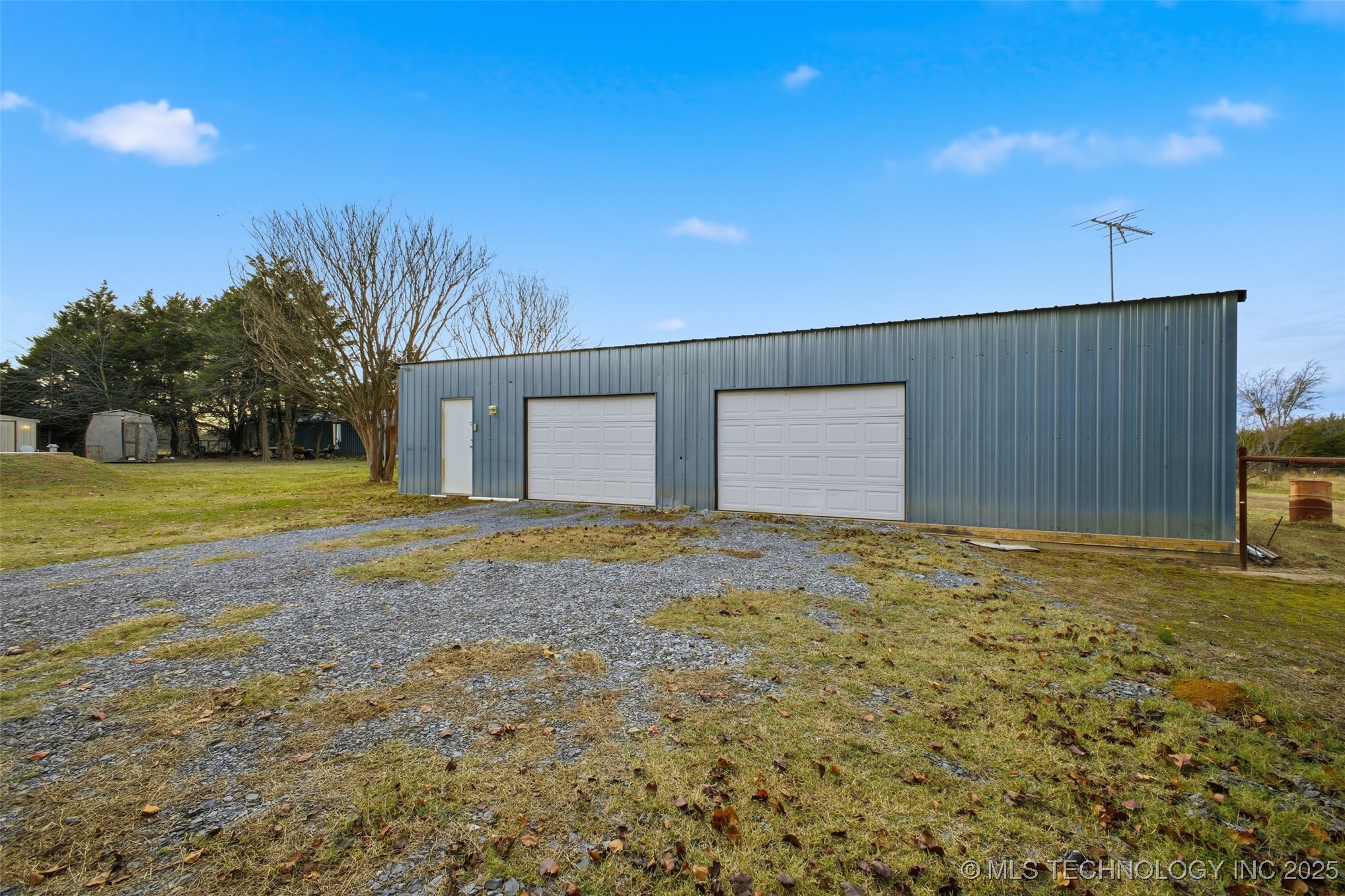 9699 County Road 3570 Property Photo 26