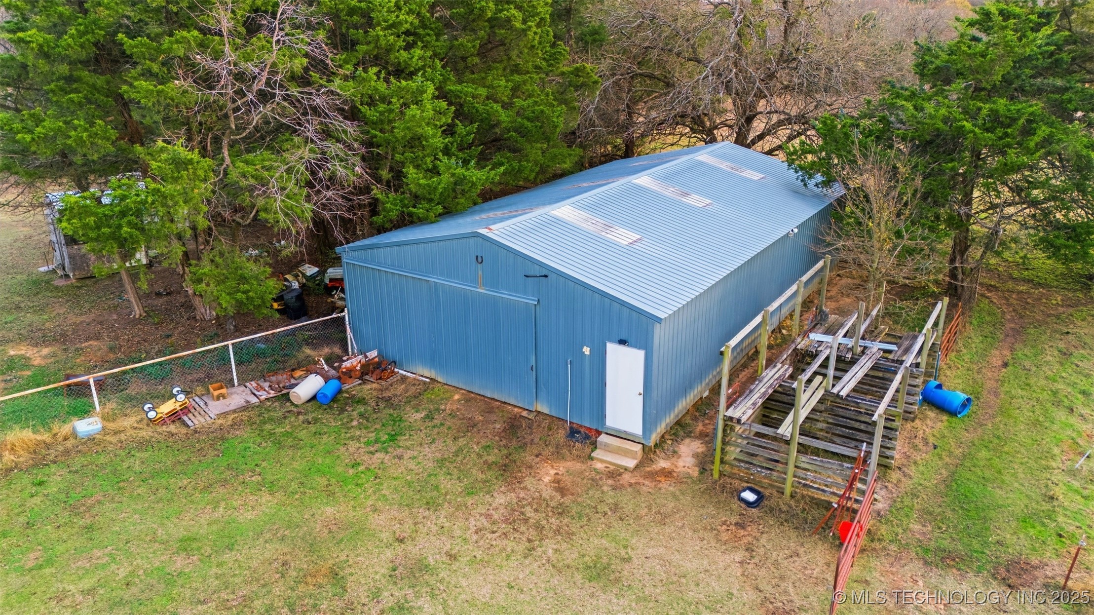 9699 County Road 3570 Property Photo 30