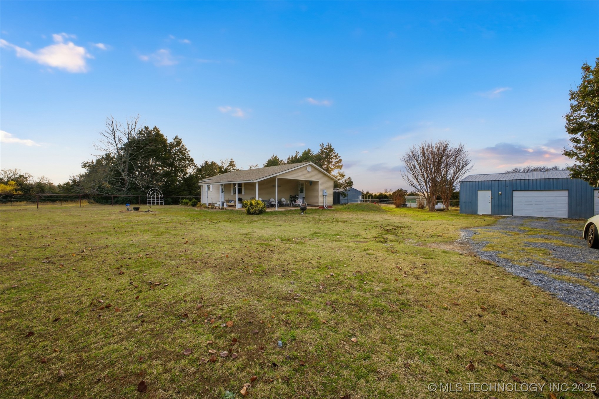 9699 County Road 3570 Property Photo 34