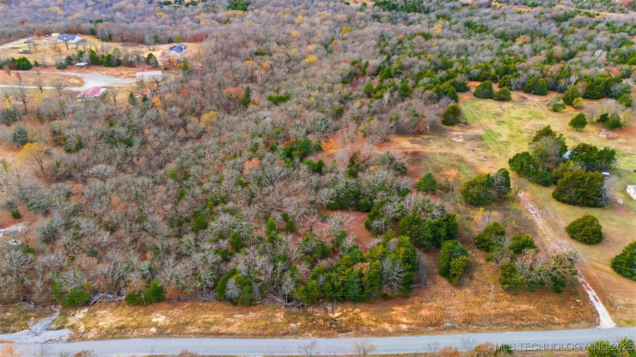 9699 County Road 3570 Property Photo 37