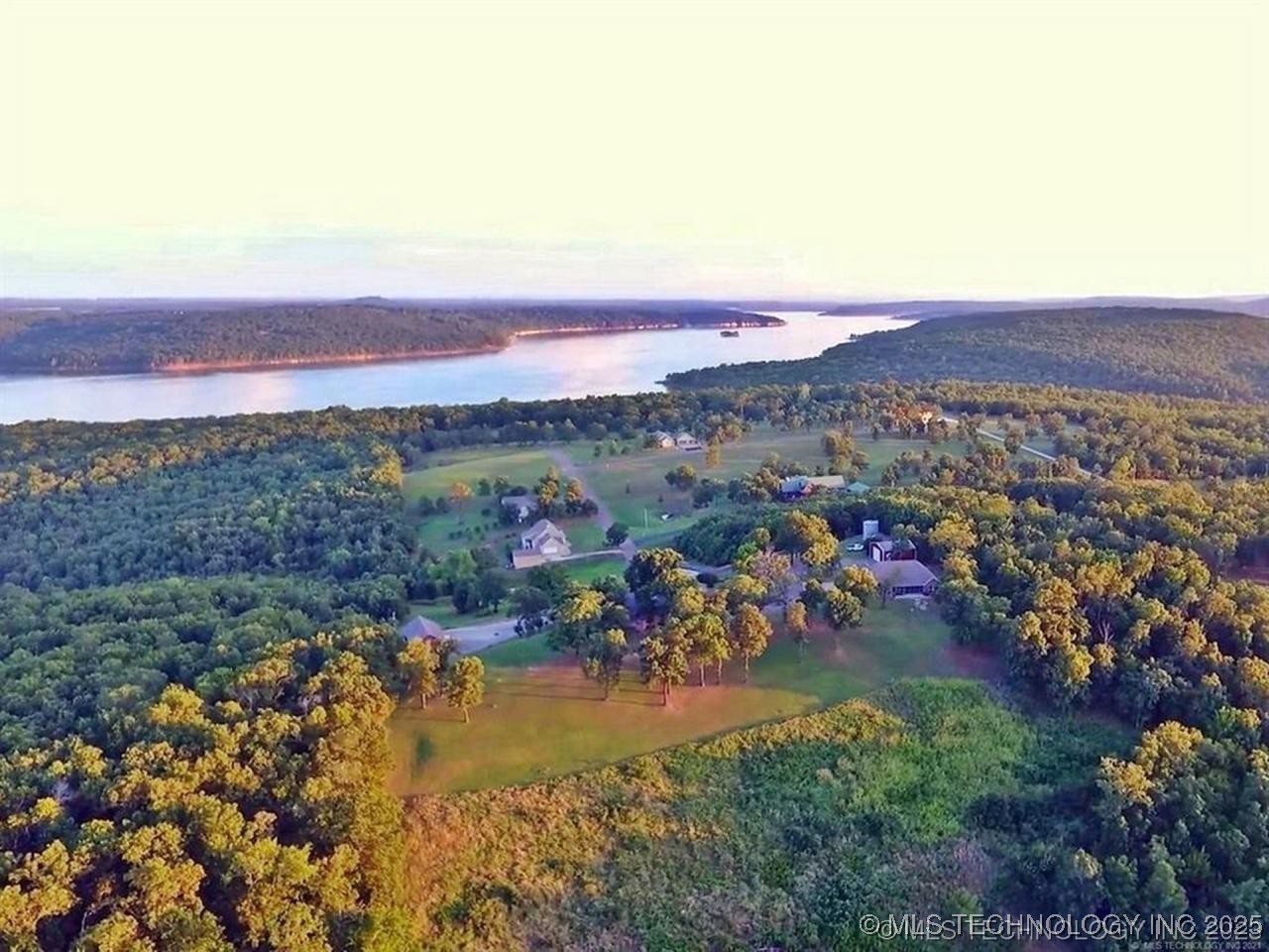 36140 S Magnolia Lane Property Photo 11