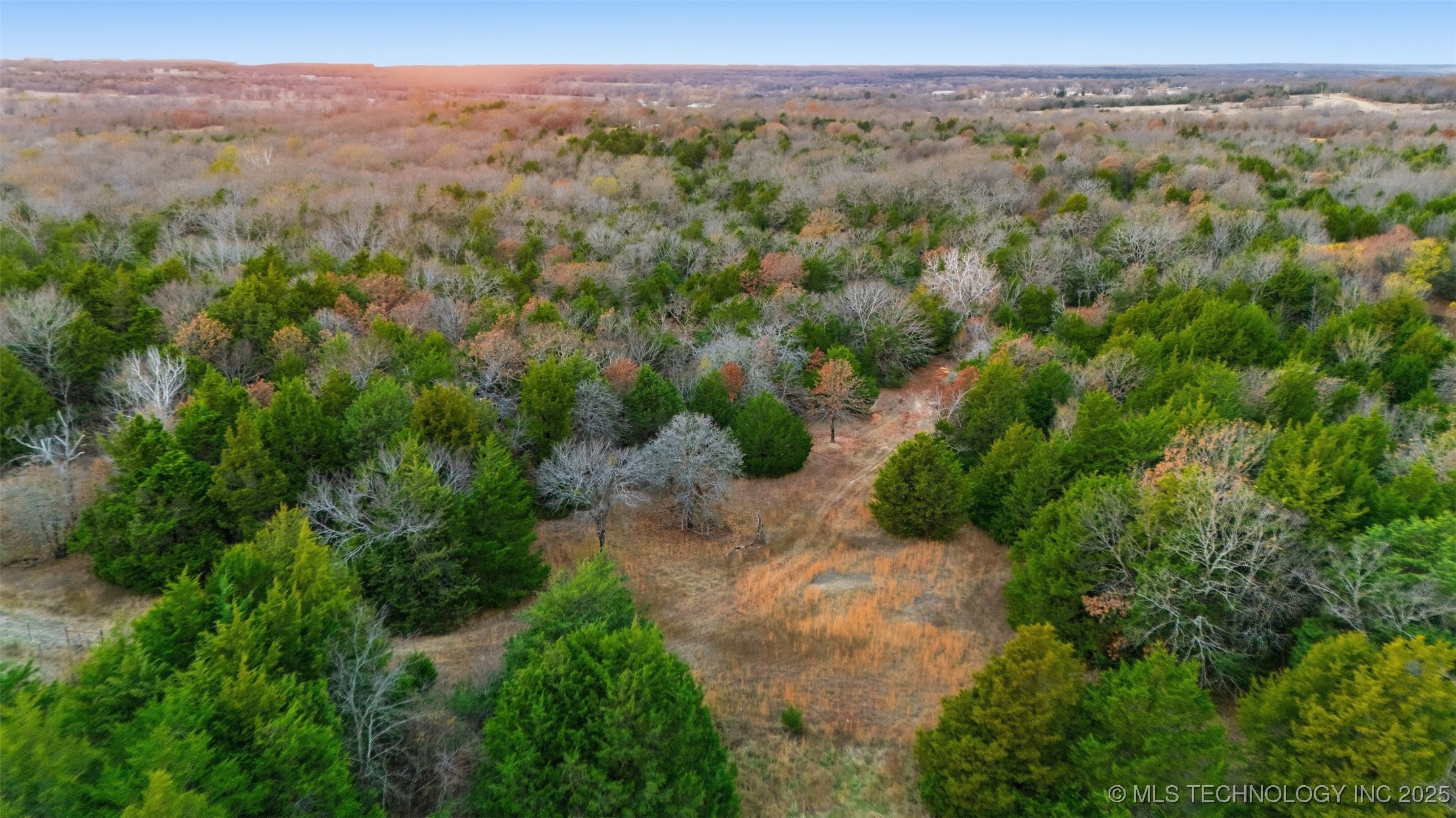 0001 County Road 3570 Property Photo 8