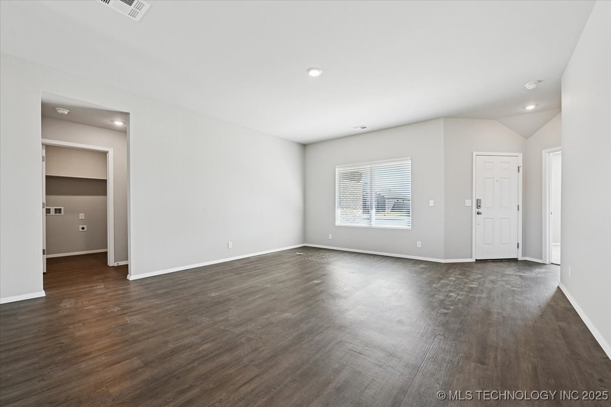 8419 E 162nd Place S Property Photo 10