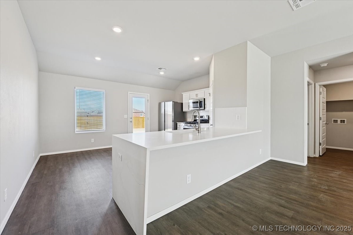 8419 E 162nd Place S Property Photo 11