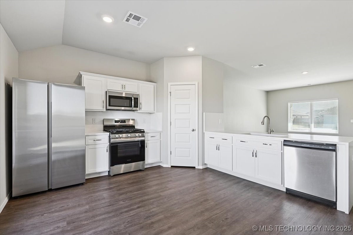 8419 E 162nd Place S Property Photo 16