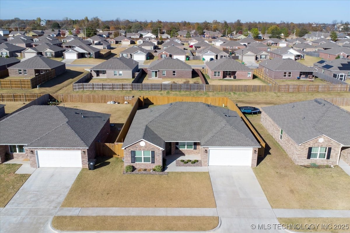 8419 E 162nd Place S Property Photo 38