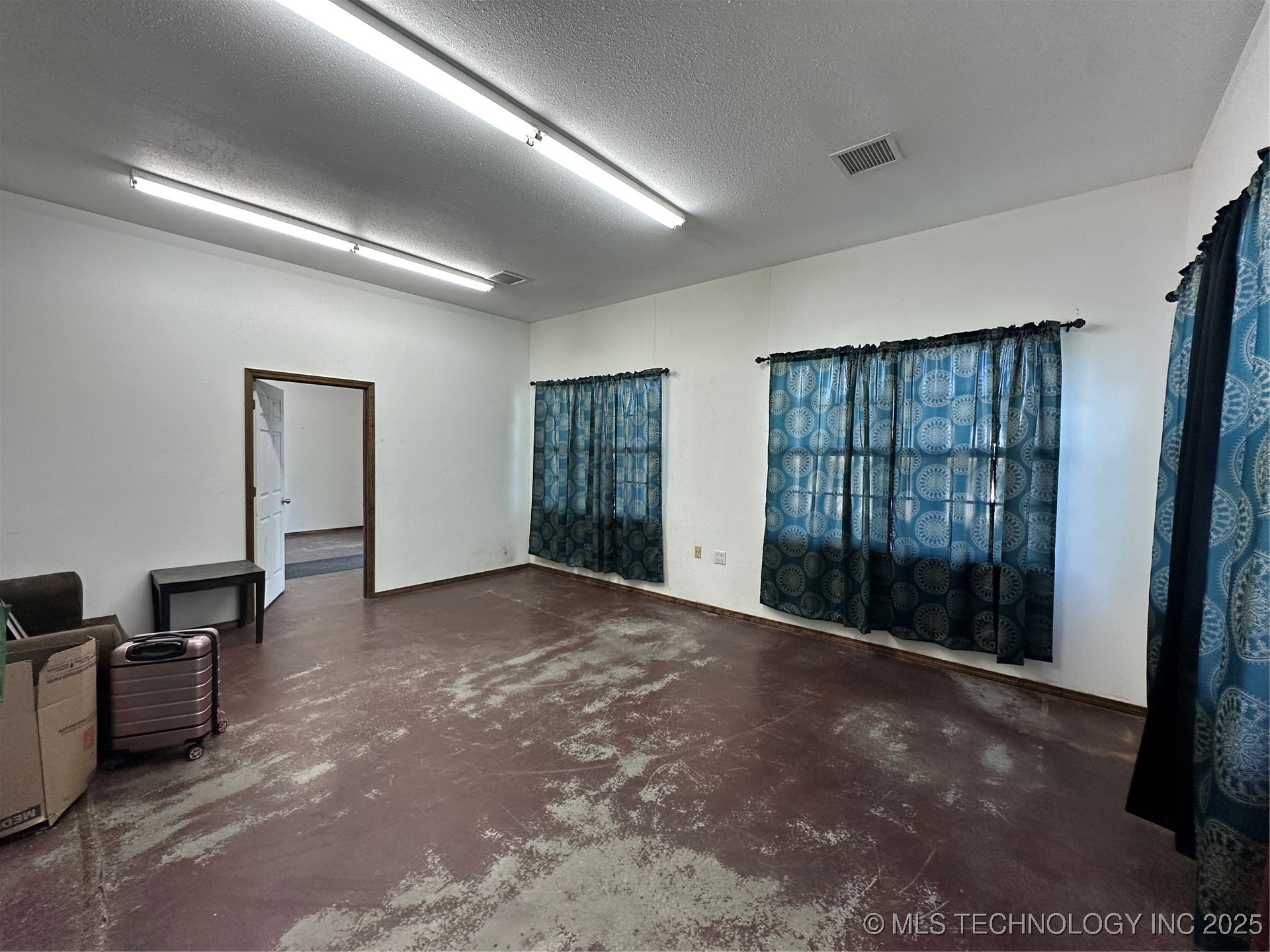 11148 State Hwy 99 Property Photo 5