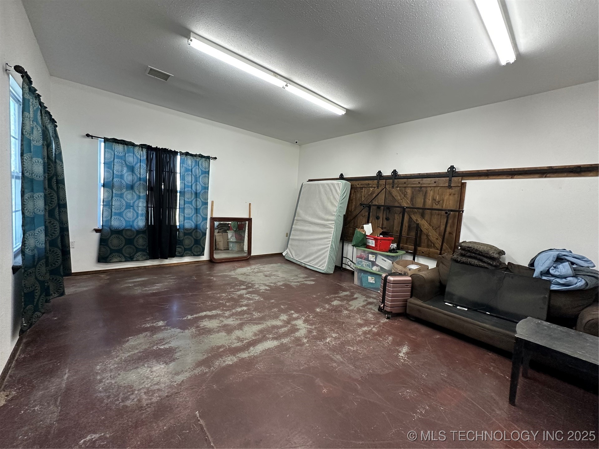 11148 State Hwy 99 Property Photo 10