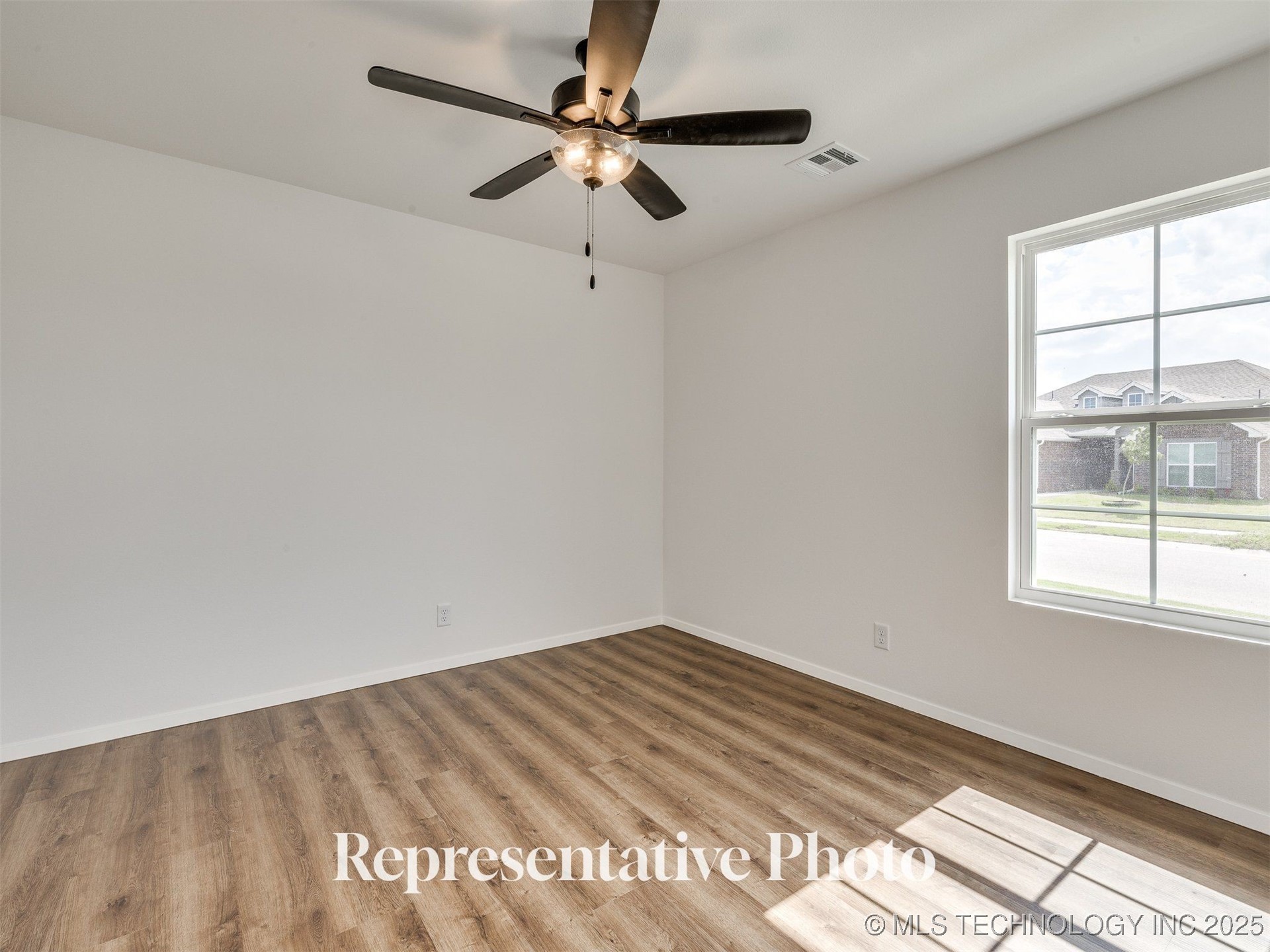 7514 E 90th Place North Property Photo 6