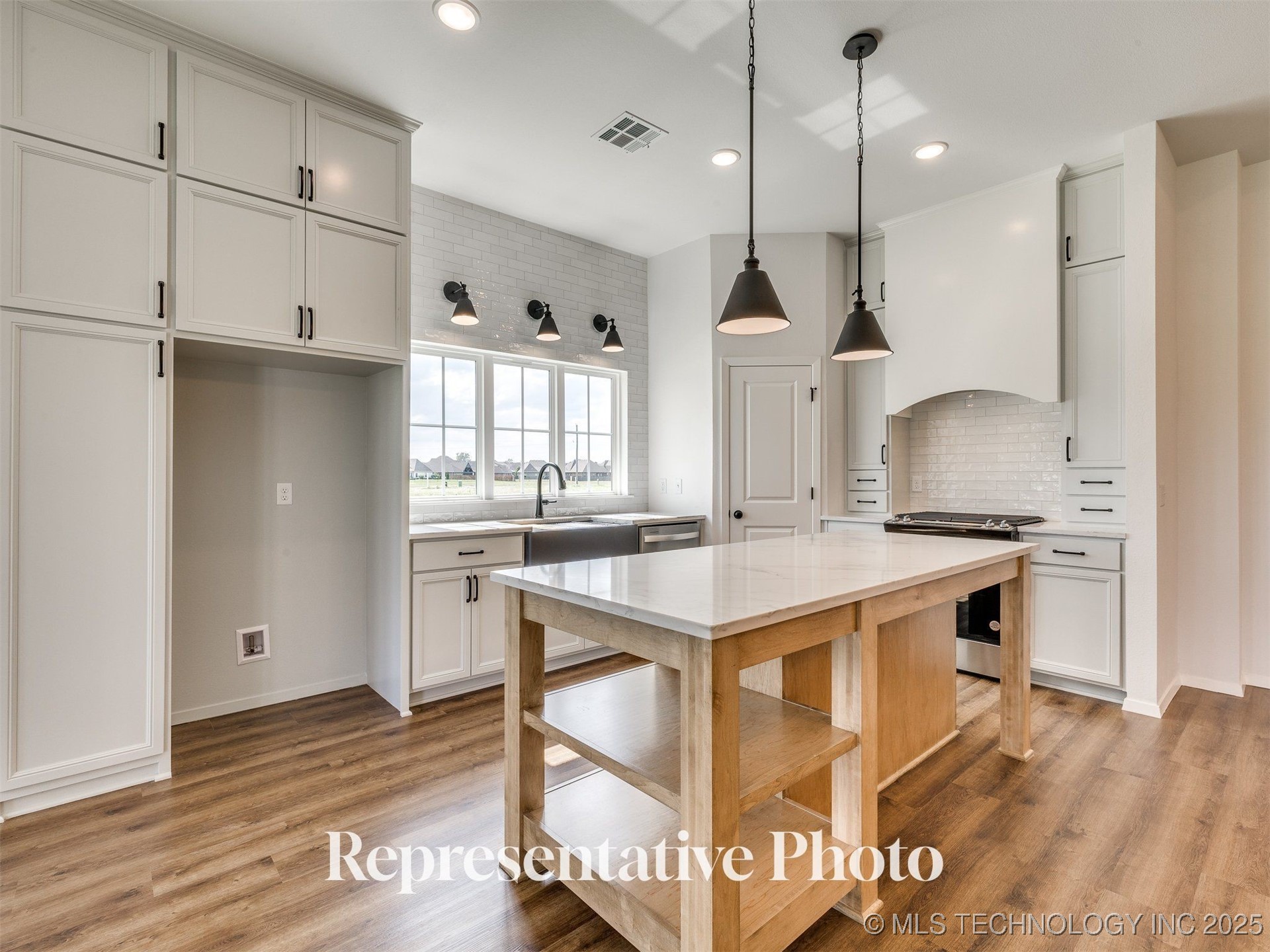 7514 E 90th Place North Property Photo 18