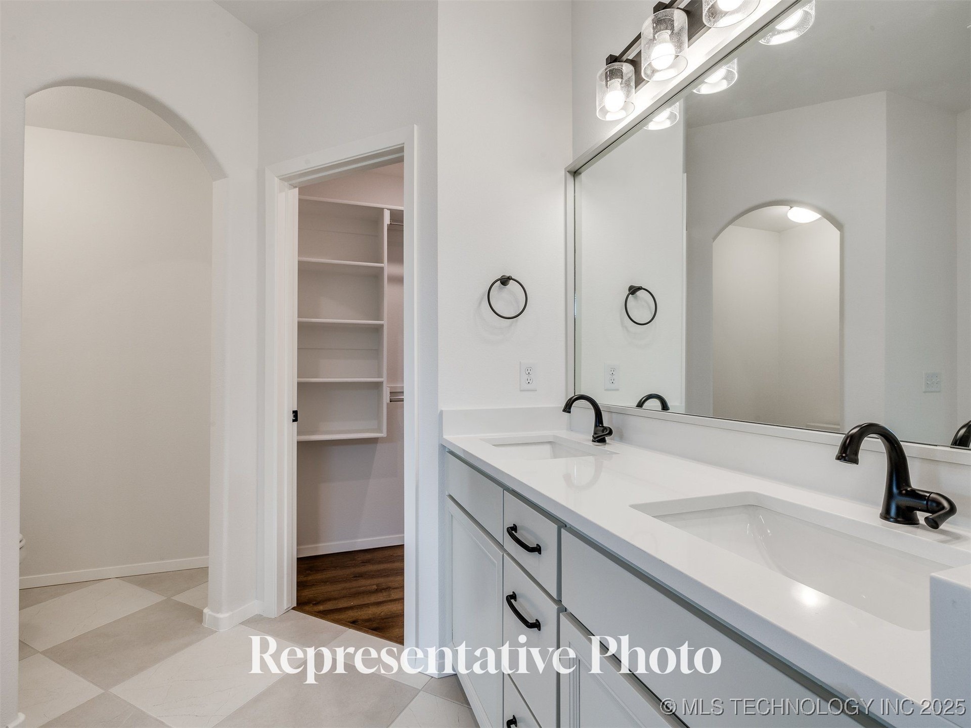 7514 E 90th Place North Property Photo 25