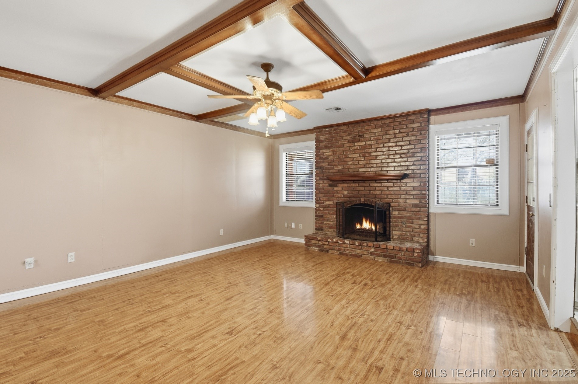 6526 S 111th East Avenue Property Photo 6