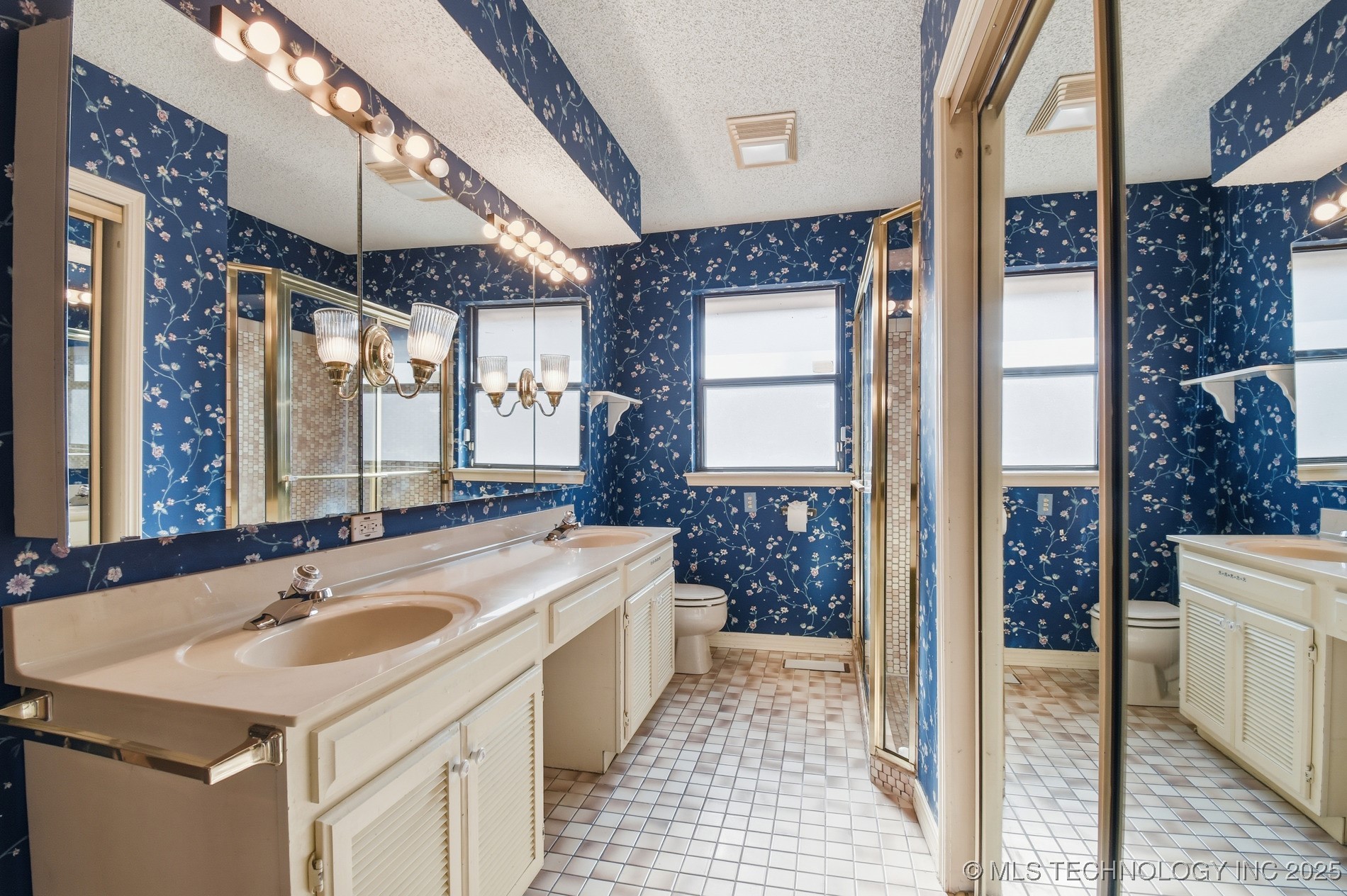 6526 S 111th East Avenue Property Photo 17