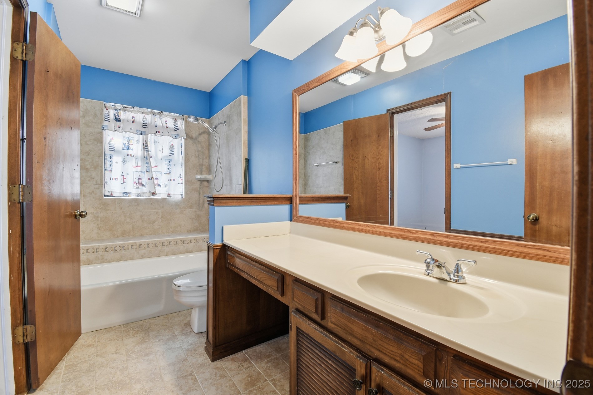 6526 S 111th East Avenue Property Photo 23