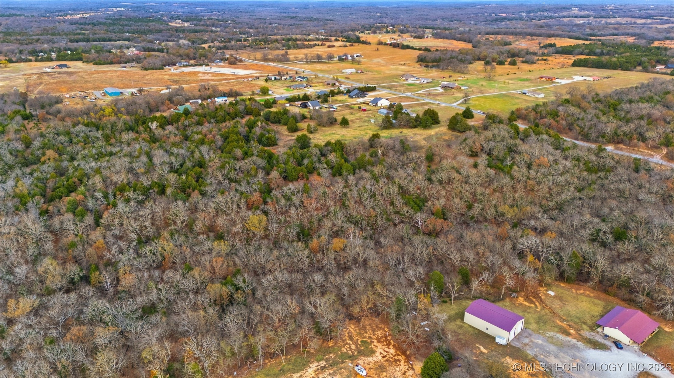 0005 County Road 3570 Property Photo 9