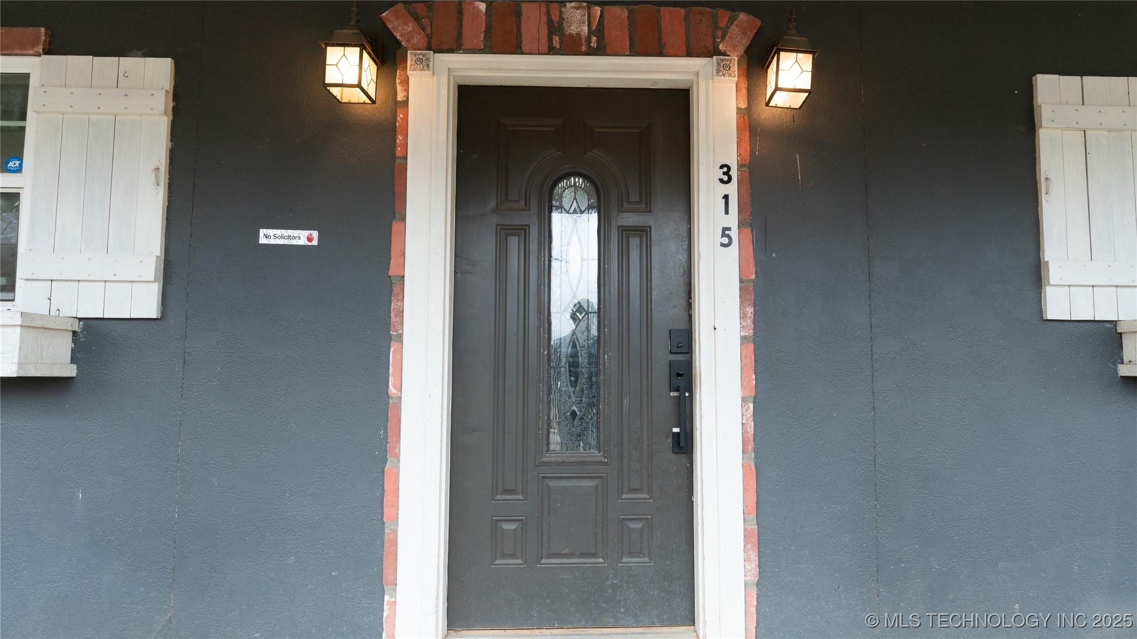 315 W Main Street Property Photo 3