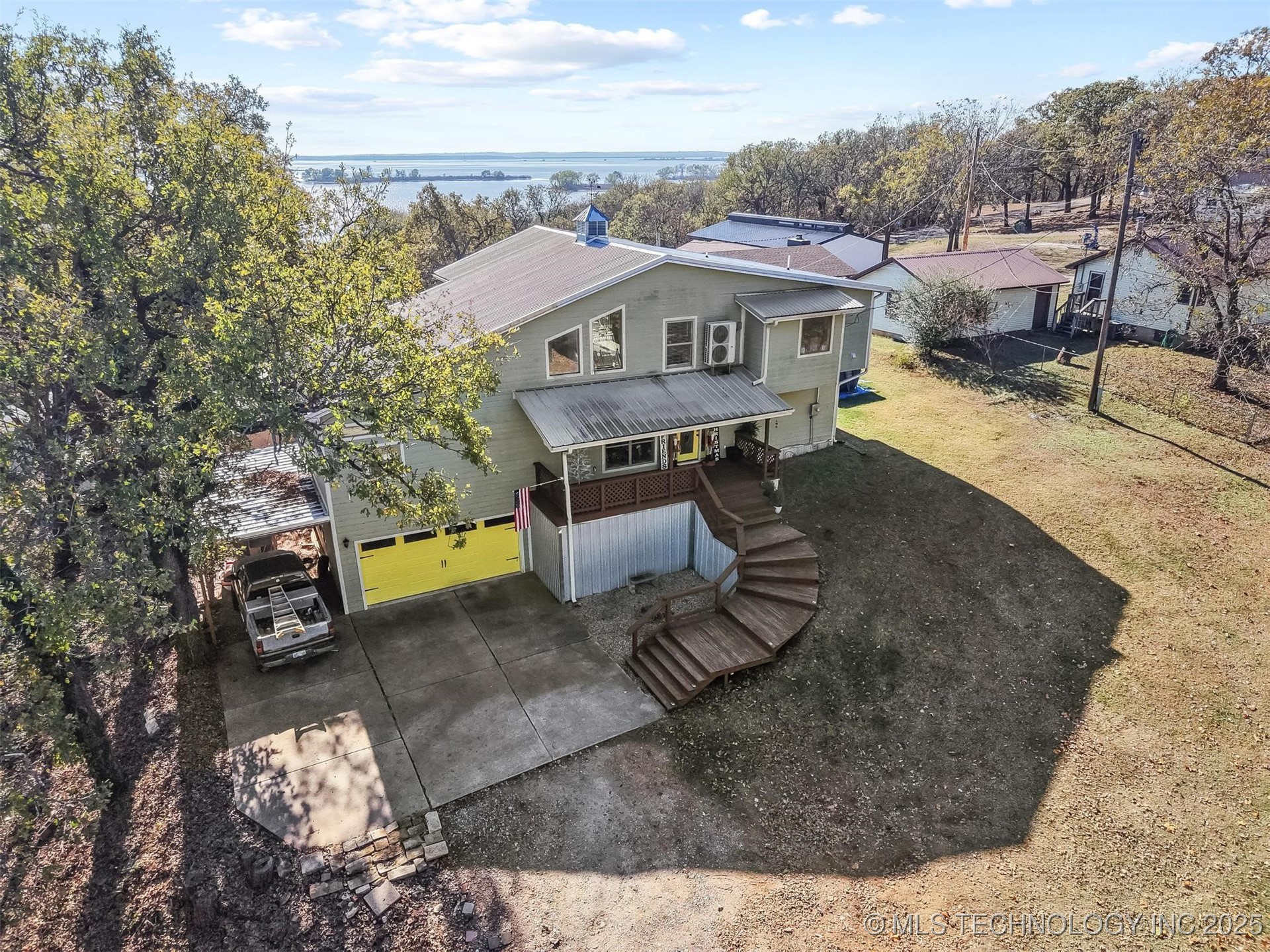 2451 E End Property Photo 2