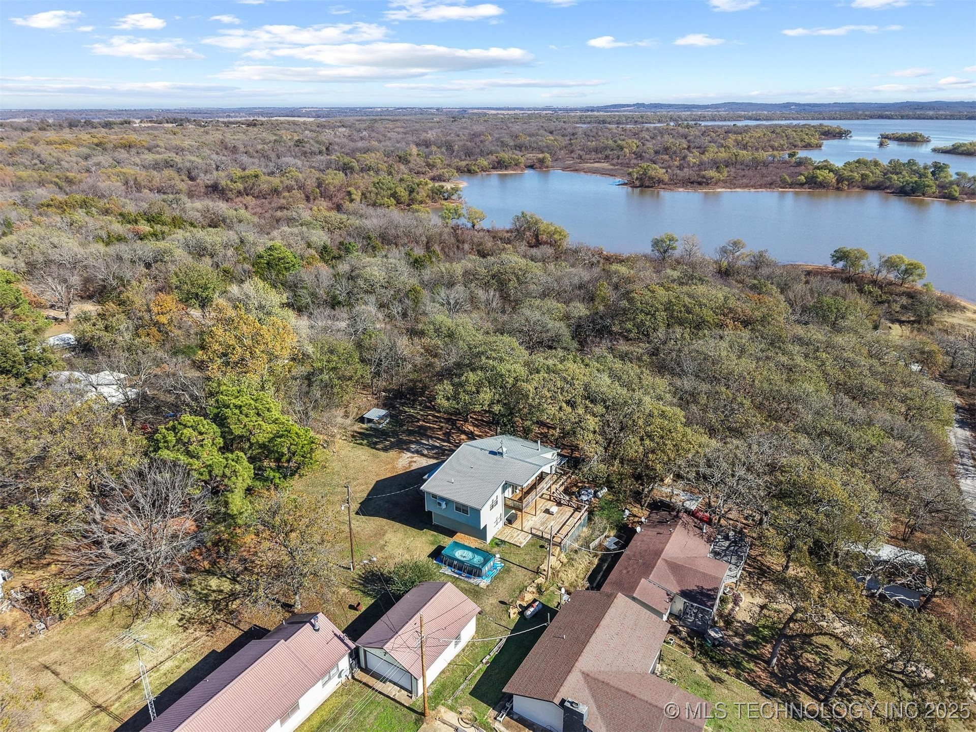 2451 E End Property Photo 4