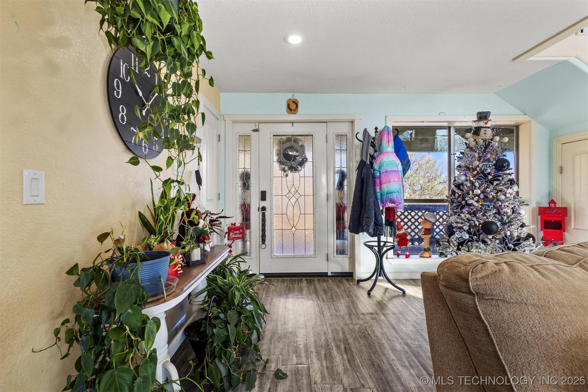 2451 E End Property Photo 8