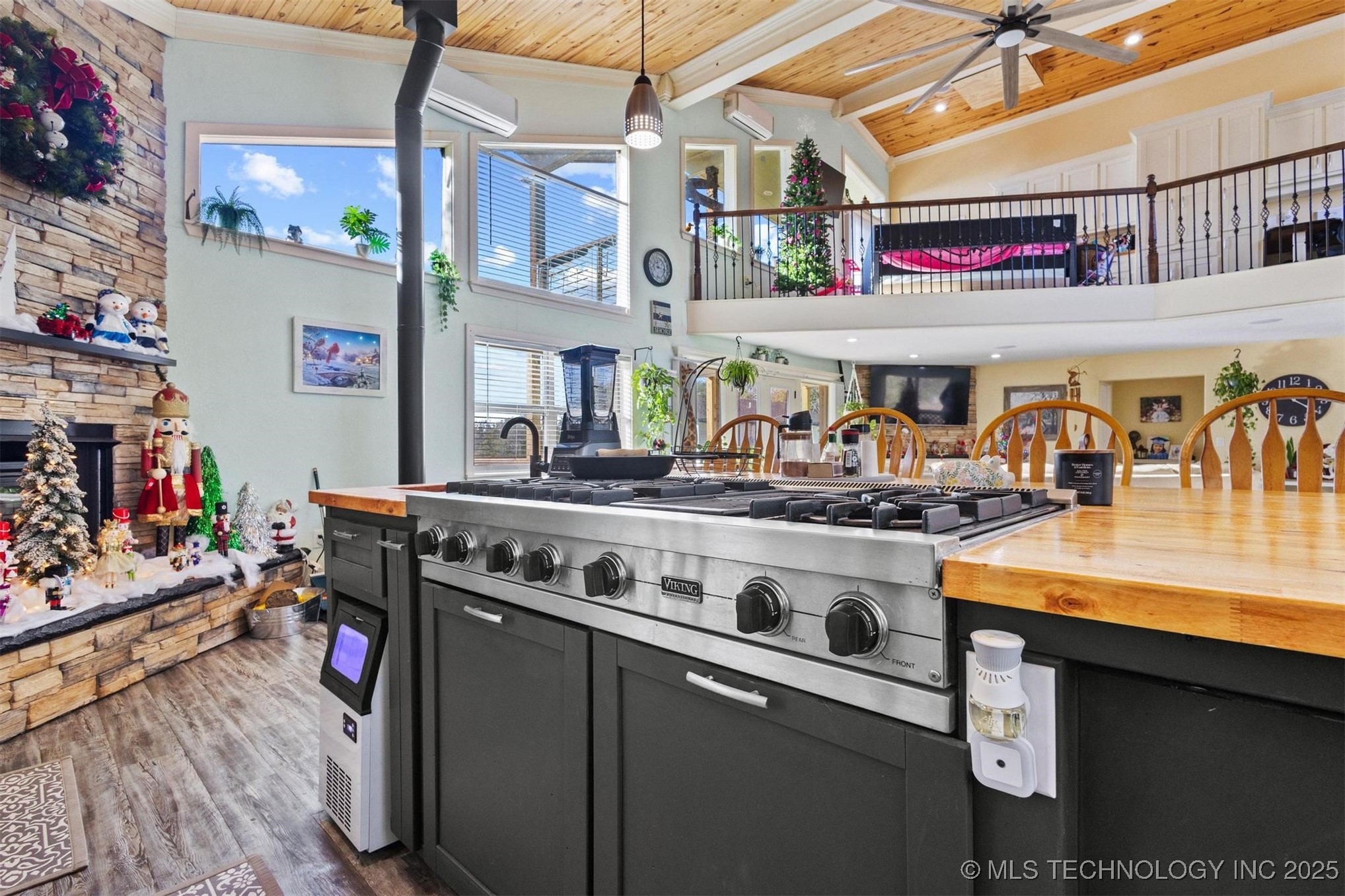 2451 E End Property Photo 24