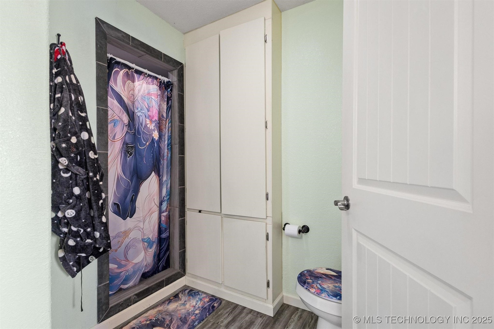 2451 E End Property Photo 29