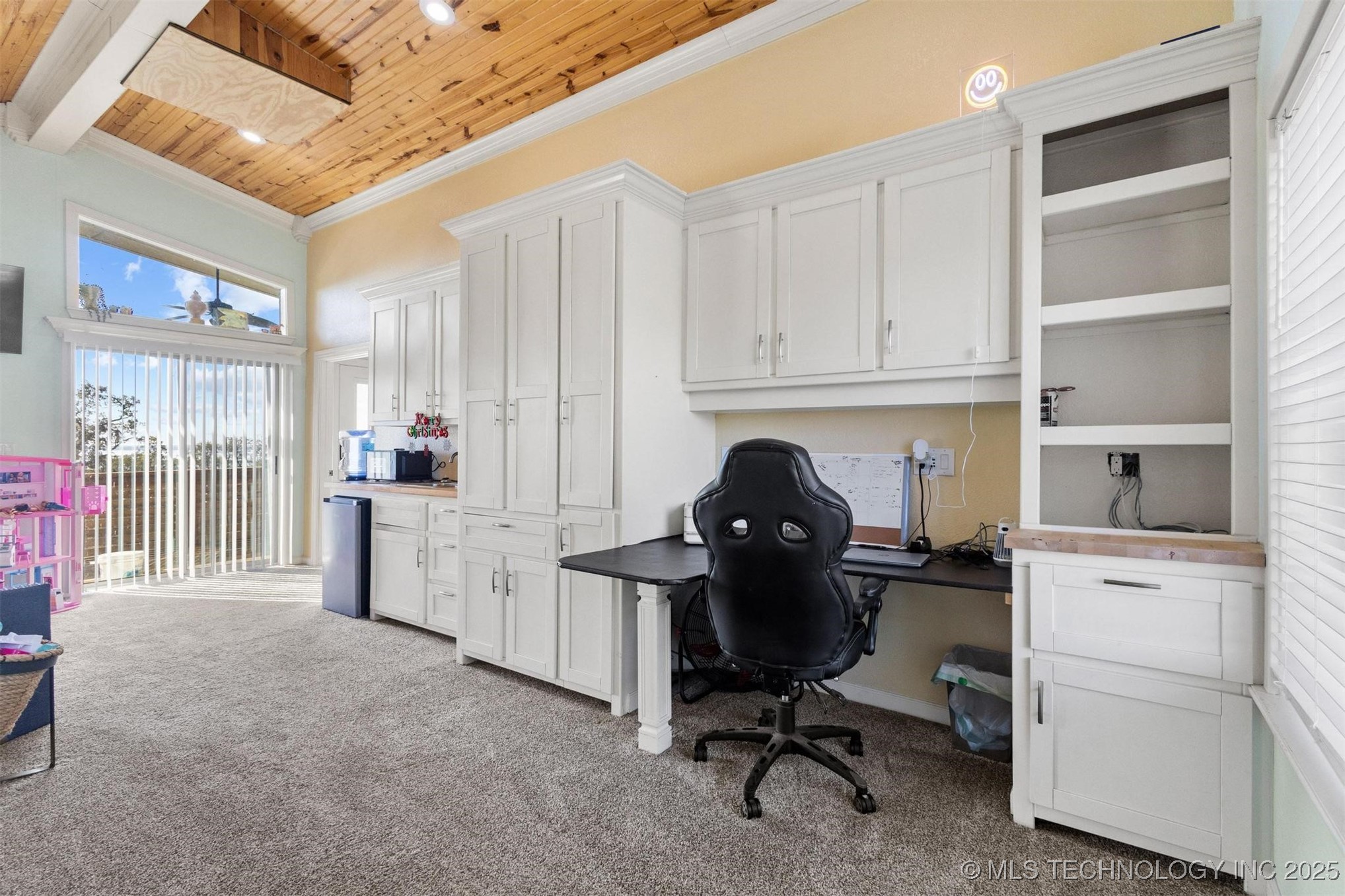 2451 E End Property Photo 31