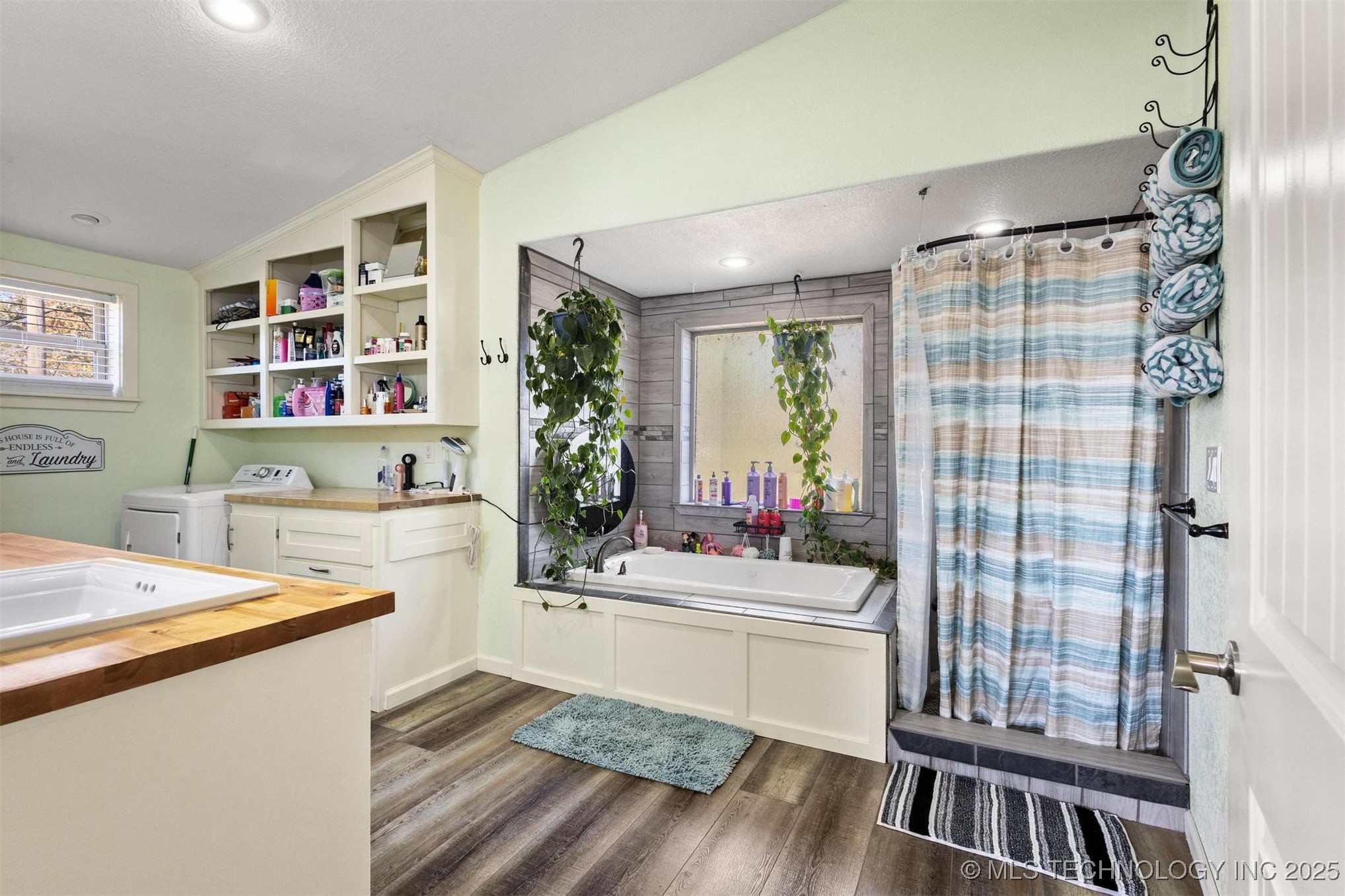 2451 E End Property Photo 38