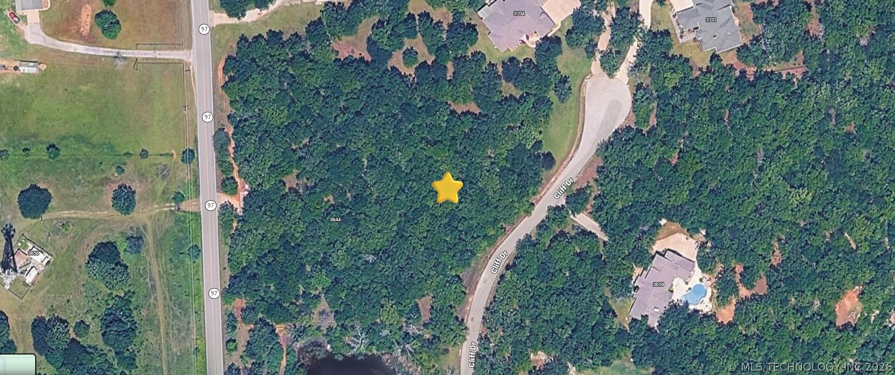 3644 Cliff Drive Property Photo 2