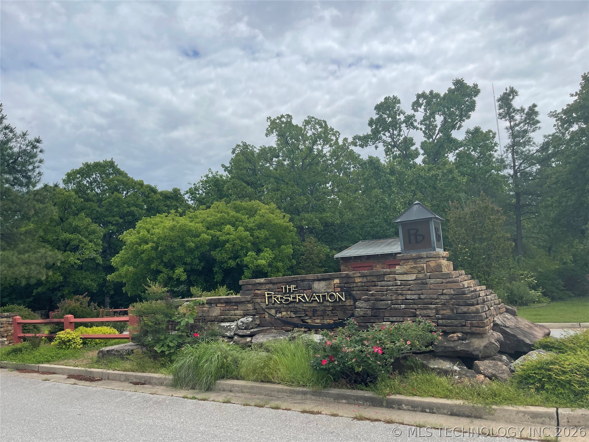 3644 Cliff Drive Property Photo 9