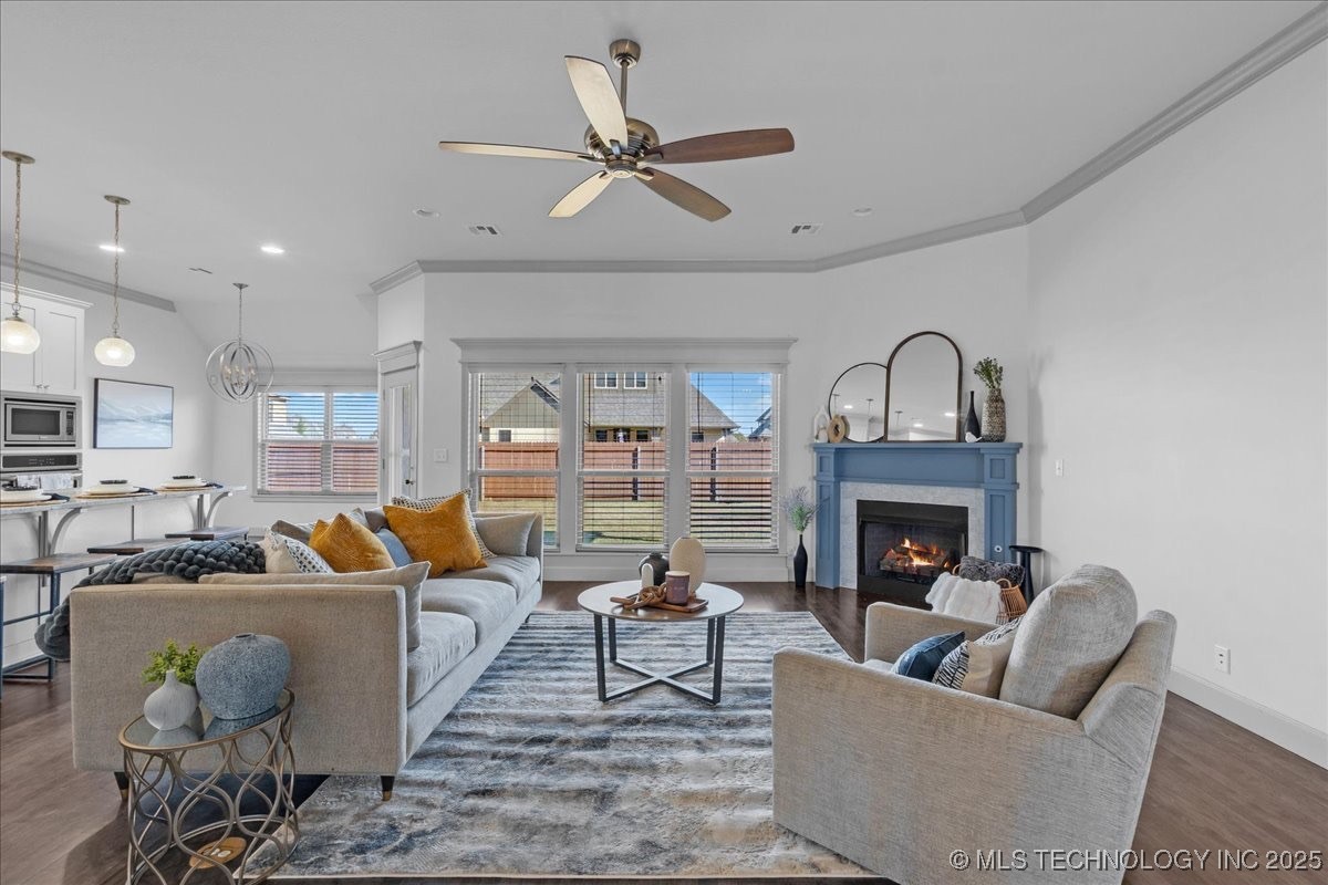 201 W 128th Place S Property Photo 8