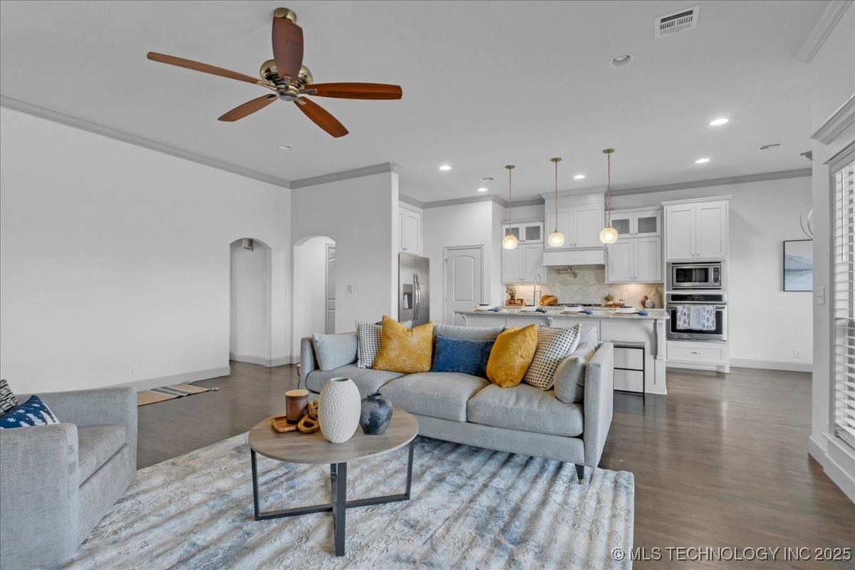 201 W 128th Place S Property Photo 11