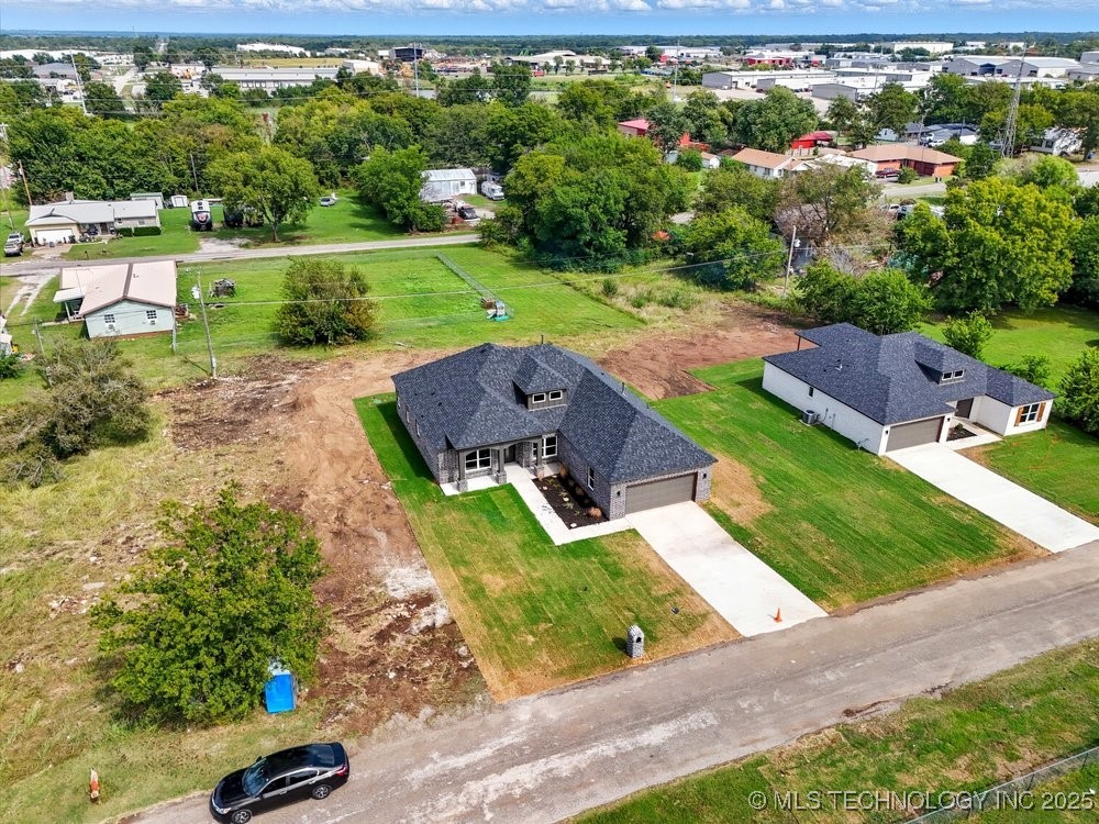 16103 E Oklahoma Street Property Photo 33