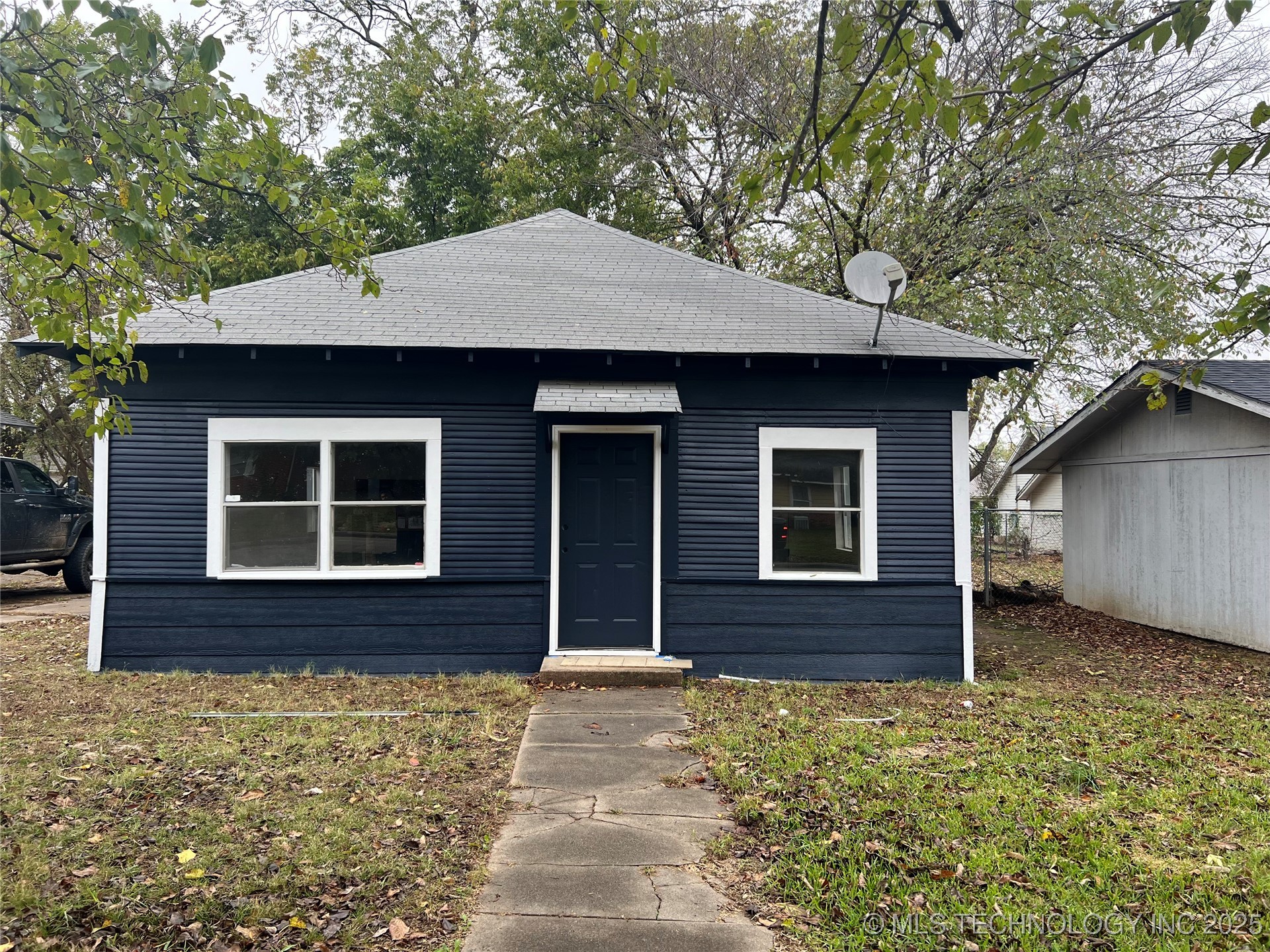 209 11th Avenue Nw Property Photo 1