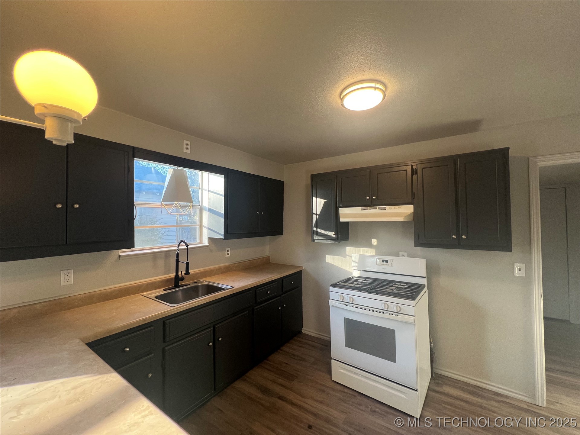 209 11th Avenue Nw Property Photo 6