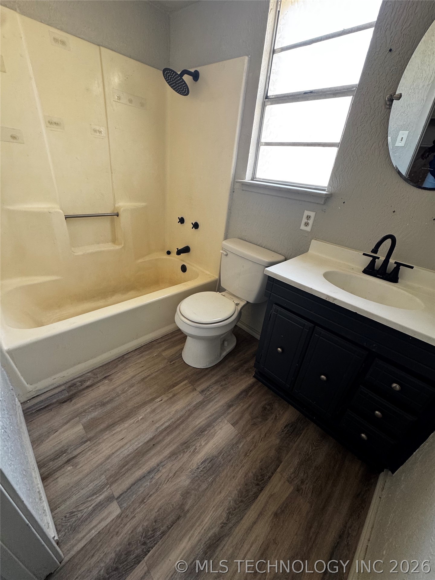 209 11th Avenue Nw Property Photo 9