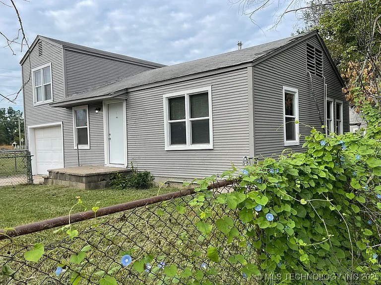 540 S 40th Avenue W Property Photo 1