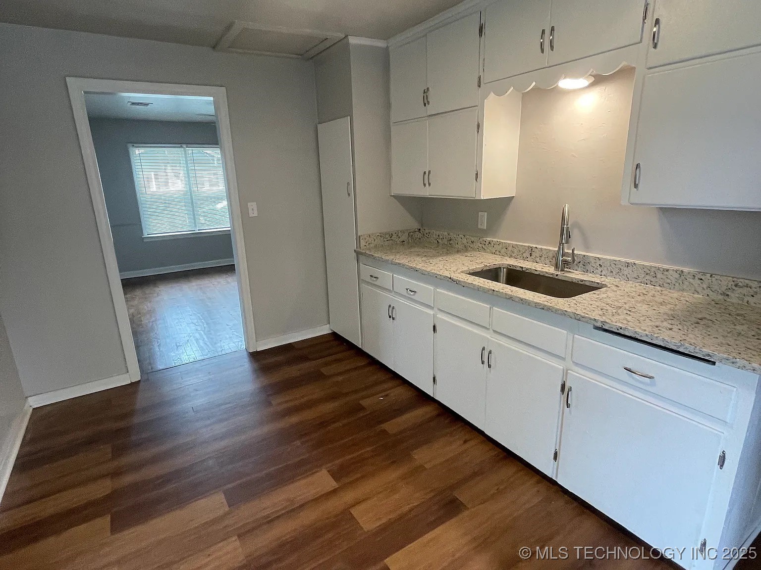 540 S 40th Avenue W Property Photo 8