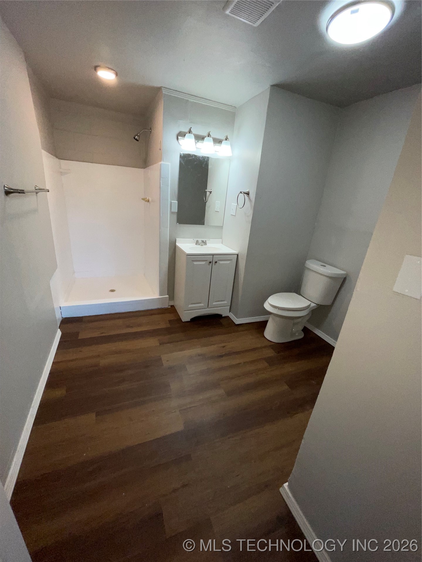 540 S 40th Avenue W Property Photo 13