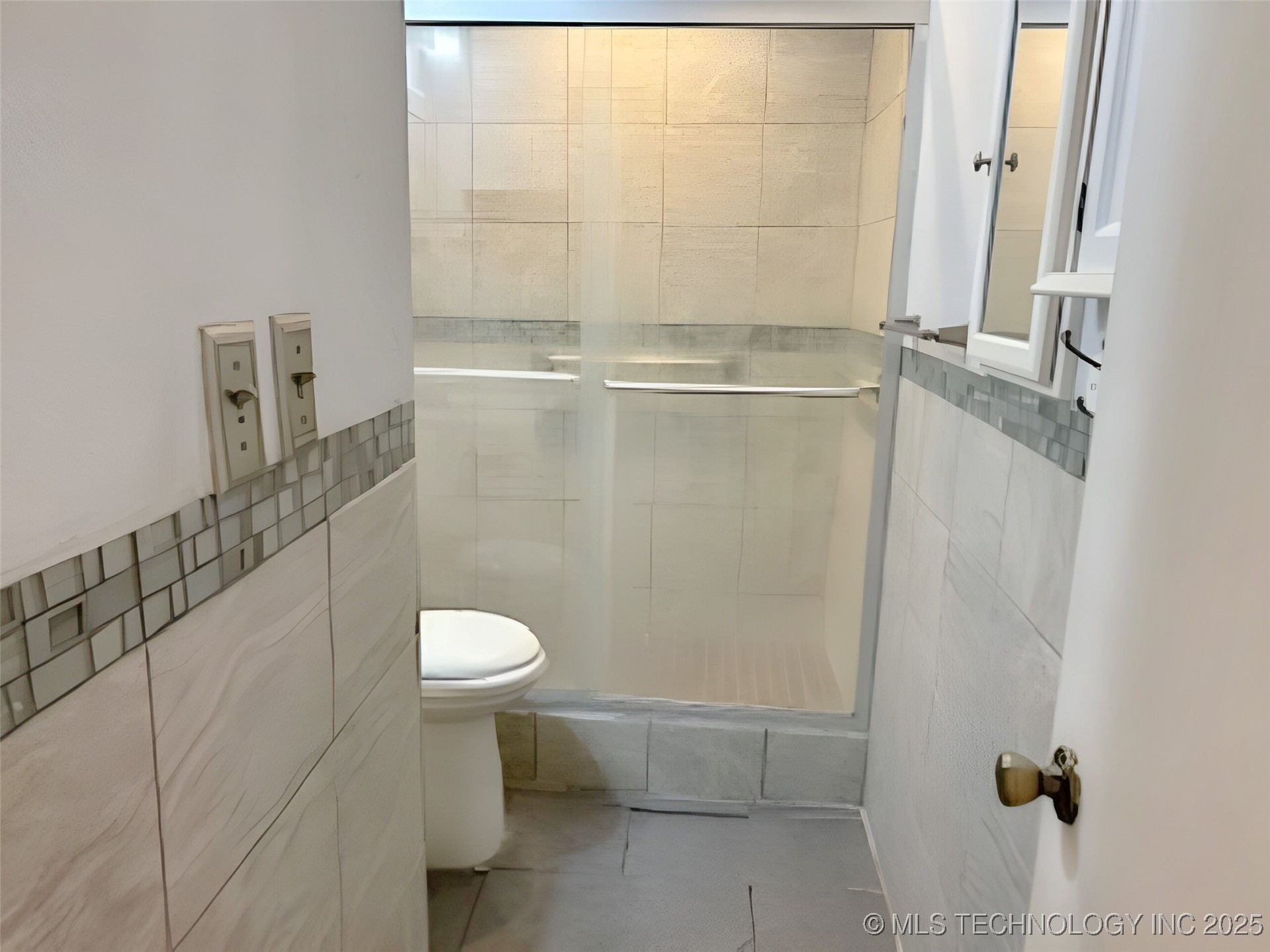 319 B Sw Property Photo 5