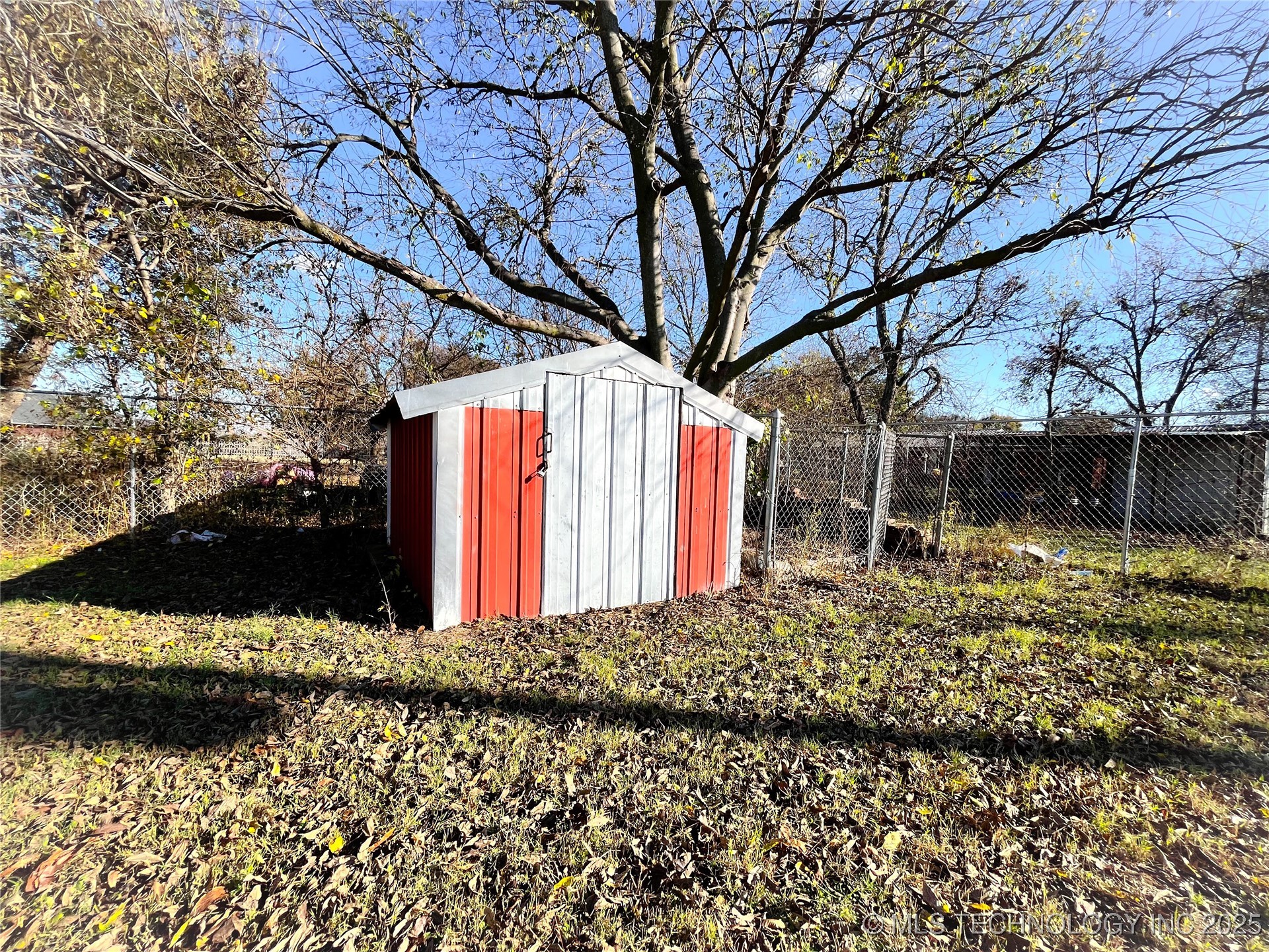 500 E Iowa Property Photo 32