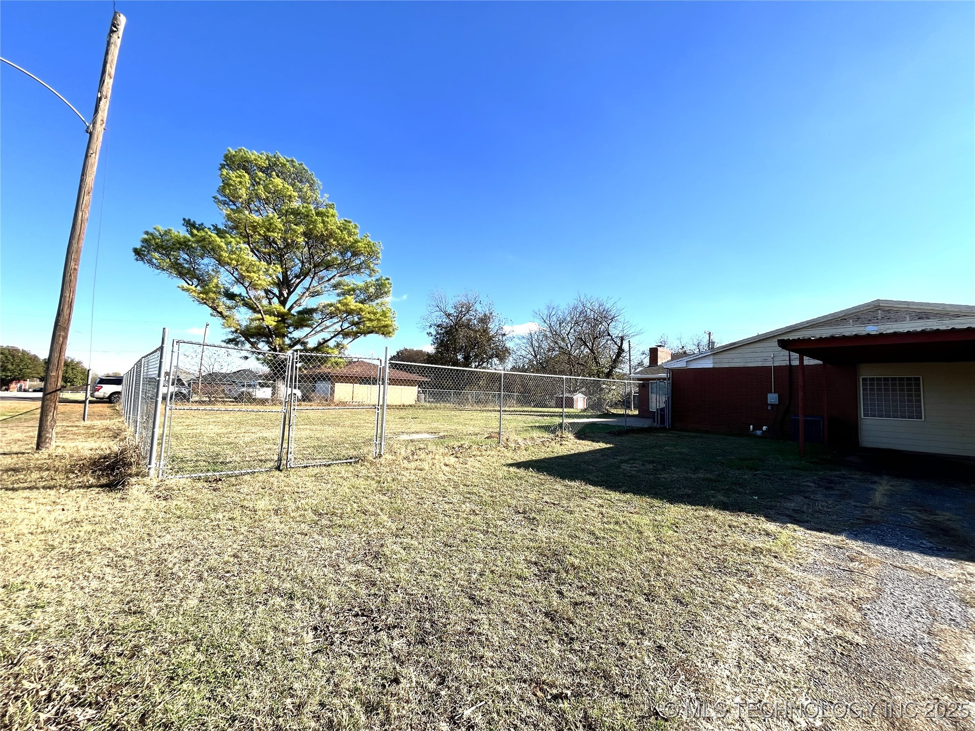 500 E Iowa Property Photo 34