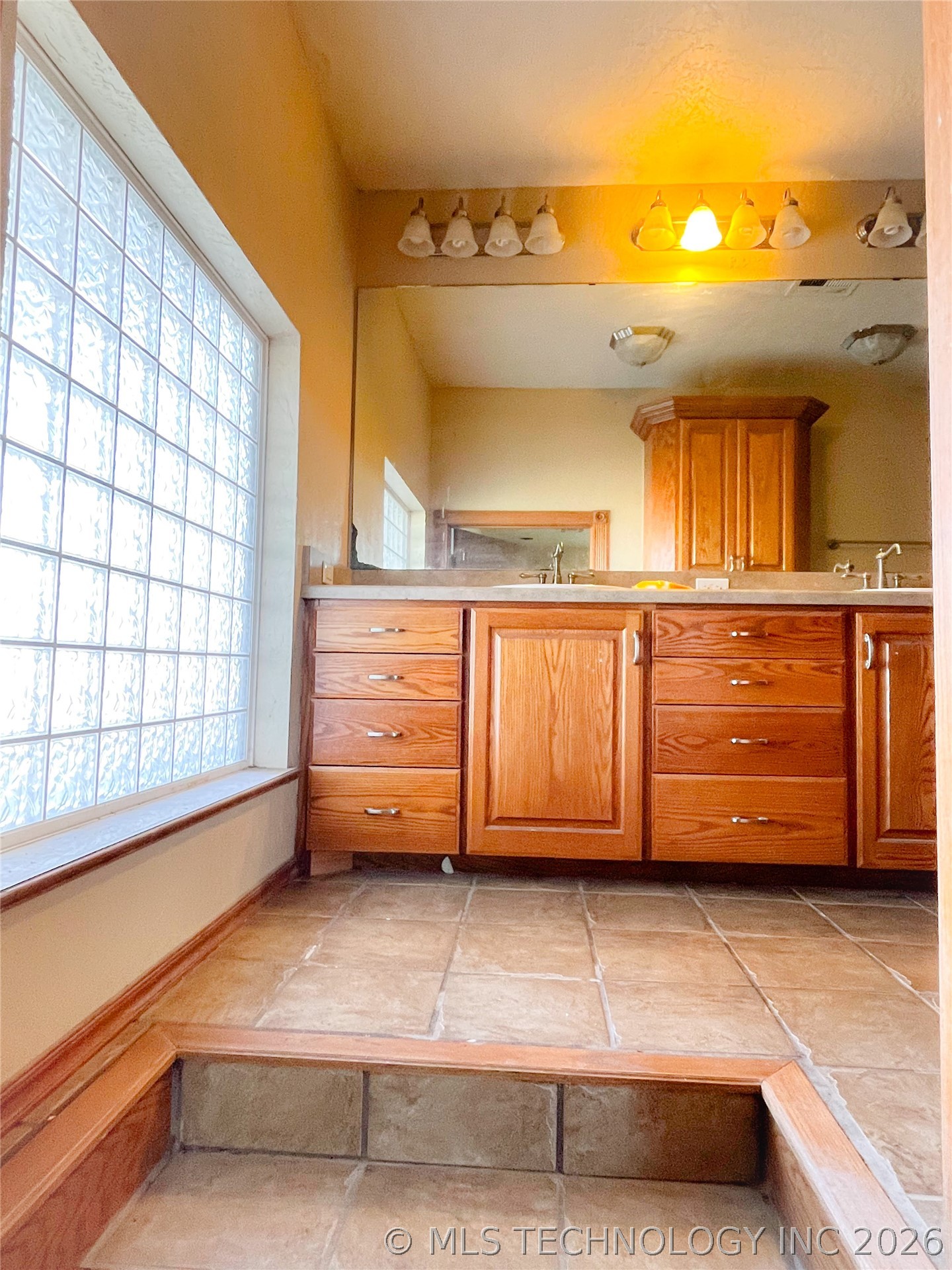 500 E Iowa Property Photo 53