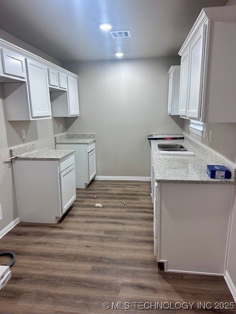 1654 W Woodcraft Road Property Photo 5