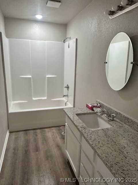 1654 W Woodcraft Road Property Photo 7