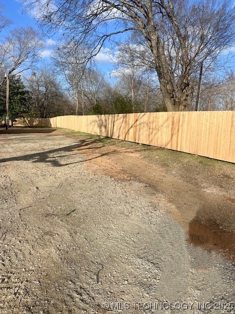 1654 W Woodcraft Road Property Photo 10