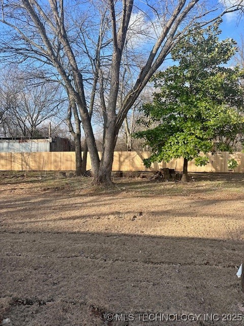 1654 W Woodcraft Road Property Photo 11