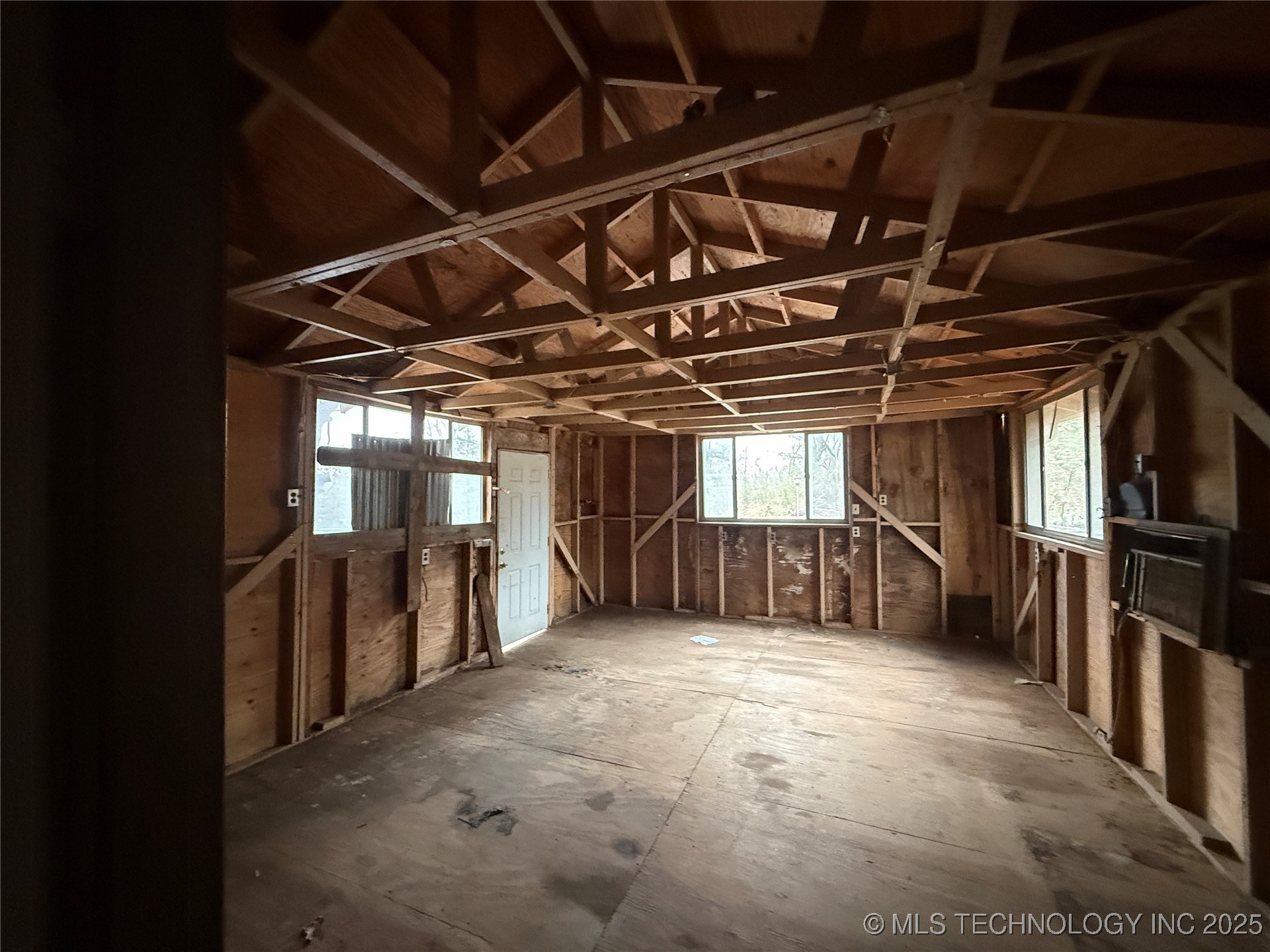 30487 S 552 Road Property Photo 9