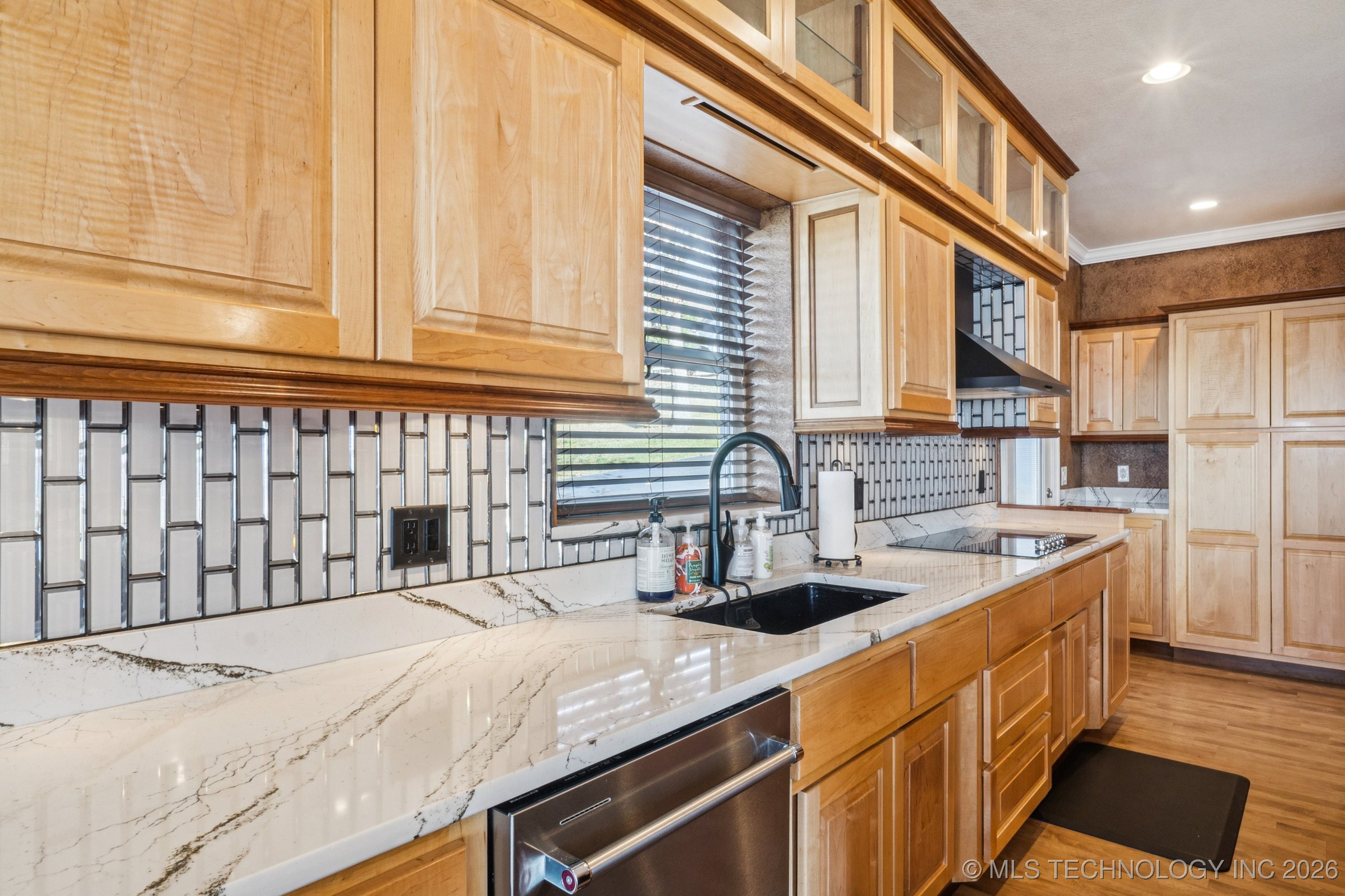 62194 E 246 Property Photo 22